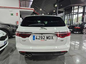 Jaguar XF 2.0D 180CV RSPORT AWD AUTO.   - Foto 5