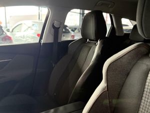 Peugeot 3008 3008 1.6 Blue HDi  Blue Navi Sport-Seats Klima PDC ...  - Foto 13