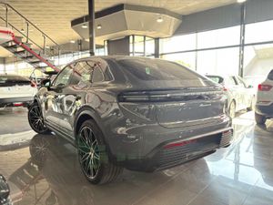 Porsche Macan 4 ELECTRIC   - Foto 7