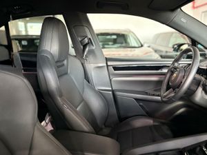 Porsche Macan 4 ELECTRIC   - Foto 9