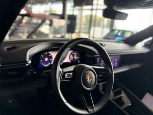 Porsche Macan 4 ELECTRIC   - Foto 13