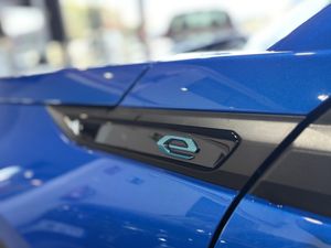 Peugeot e-2008 Electrico Allure Pack e-2008 Electrico Allure Pack  - Foto 10