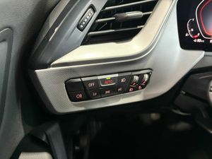 BMW Serie 1  SERIES HATCH 1.5 118I (100KW) Opcionales: 2.157 €  - Foto 21