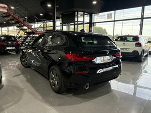 BMW Serie 1  SERIES HATCH 1.5 118I (100KW) Opcionales: 2.157 €  - Foto 5