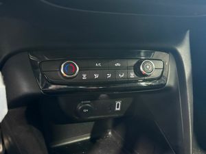 Opel Corsa GS	1.2T XHL 74KW (100CV) GS TELA MARVEL BLACK  - Foto 17