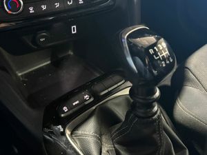 Opel Corsa GS	1.2T XHL 74KW (100CV) GS TELA MARVEL BLACK  - Foto 15