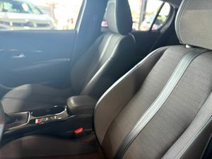 Peugeot 208 ALLURE	73KW (100CV) TAPICERÍA COZY GRIS MÓDENA CON PESPUNTES MENTOLADOS  - Foto 14