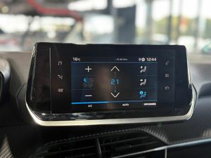 Peugeot 208 ALLURE	73KW (100CV) TAPICERÍA COZY GRIS MÓDENA CON PESPUNTES MENTOLADOS  - Foto 17