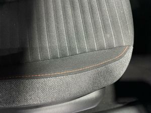 Peugeot 208 ALLURE	73KW (100CV) TAPICERÍA COZY GRIS MÓDENA CON PESPUNTES MENTOLADOS  - Foto 16