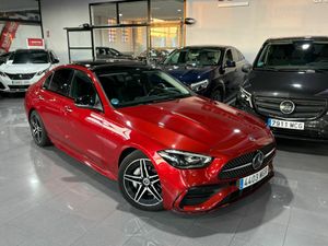 Mercedes Clase C C 200 D AMG Line Premium Plus ROJO PATAGONIA METALIZADO (DESIGNO  - Foto 3