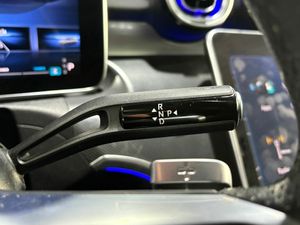 Mercedes Clase C C 200 D AMG Line Premium Plus ROJO PATAGONIA METALIZADO (DESIGNO  - Foto 23