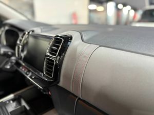 Citroën C5 Aircross LIVE 1.2 130CV MT6  EURO 6DG g/km  - Foto 25