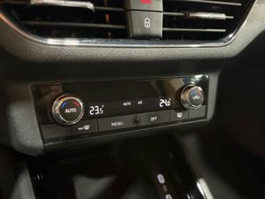 Skoda Kamiq Ambition 1.0 TSI 116 CV (85.00 kW)  - Foto 24