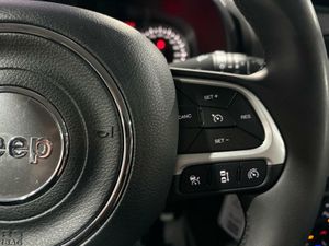 Jeep Renegade EHYBRID 1.5 96KW(130CV) LIMITED ATX GRAPHITE GREY (METALIZADO)	TELA NEGRO  - Foto 15