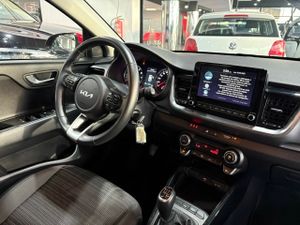 Kia XCeed 1.0 T-GDI BUSINESS 74KW 100CV BLACK PEARL (METALIZADO)	TELA NEGRA  - Foto 10