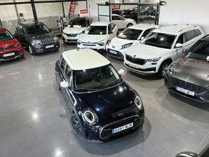 MINI Cooper COOPER 5 PUERTAS ENIGMATIC BLACK METALIZADA	TELA FIREWORK CARBON BLACK  - Foto 5