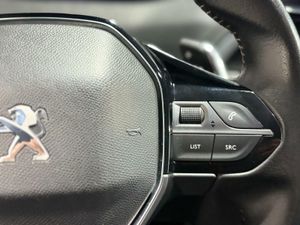 Peugeot 5008 ALLUR	1.2 PURETECH 96KW S&S ALLURE EAT8   - Foto 14