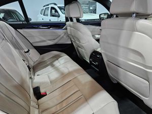 BMW Serie 5 BMW M550i xDrive Berlina M perfonmance  - Foto 28
