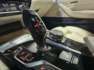 BMW Serie 5 BMW M550i xDrive Berlina M perfonmance  - Foto 25