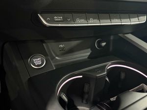 Audi A4 ADVANCED 35 TFSI 110KW (150CV) S TRONIC GRIS MANHATTAN (METALIZADO)	TELA INDEX NEGRO  - Foto 30