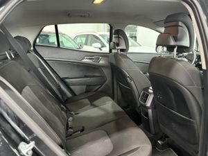 Kia Sportage 1.6 T-GDI HEV 158KW (215CV) DRIVE 4X2 BLACK PEARL (METALIZADO  - Foto 47