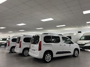 Opel Combo 1.5 TD 75KW LIFE BUSINESS EDITION PLUS L1 N1 102cv COMBI 5 PLAZAS  - Foto 3