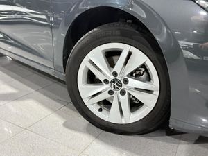 Volkswagen Golf Life 1.5 eTSI DSG   - Foto 14