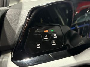 Volkswagen Golf Life 1.5 eTSI DSG   - Foto 29