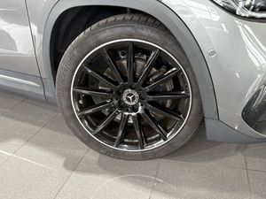 Mercedes GLA 200 AMG 7-G-DCT GRIS SELENITA  - Foto 10