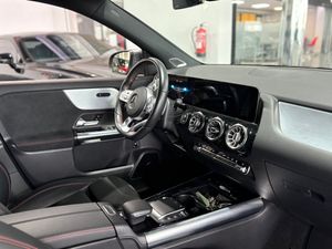 Mercedes GLA 200 AMG 7-G-DCT GRIS SELENITA  - Foto 13