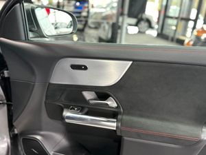 Mercedes GLA 200 AMG 7-G-DCT GRIS SELENITA  - Foto 18