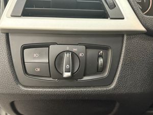 BMW Serie 3 318d TOURING   - Foto 24