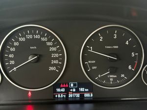 BMW Serie 3 318d TOURING   - Foto 21