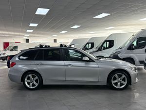 BMW Serie 3 318d TOURING   - Foto 3