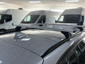 BMW Serie 3 318d TOURING   - Foto 15