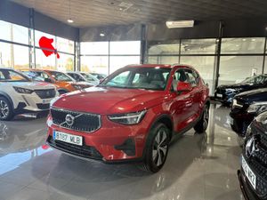 Volvo XC40 1.5 T2 Core Auto ROJO FUSION  - Foto 8