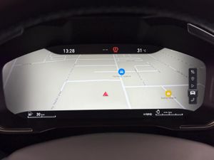 Lynk & Co 01 BASE	1.5 PHEV PINTURA METALIZADA NEGRA	TAPICERÍA NEGRA Y AZUL  - Foto 29