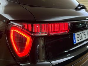 Lynk & Co 01 BASE	1.5 PHEV PINTURA METALIZADA NEGRA	TAPICERÍA NEGRA Y AZUL  - Foto 8