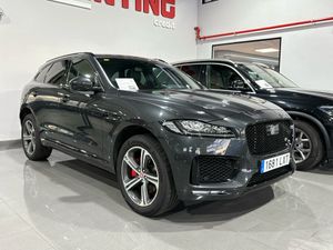Jaguar F-Pace Jaguar F-Pace 3.0 D S 4WD Aut. 300Hp ... Pano LED-Xenon Navi Sport-Leather Camera KeylessGo Klima PDC   - Foto 2