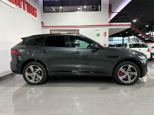 Jaguar F-Pace Jaguar F-Pace 3.0 D S 4WD Aut. 300Hp ... Pano LED-Xenon Navi Sport-Leather Camera KeylessGo Klima PDC   - Foto 6