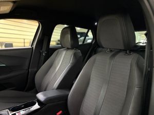 Peugeot 2008 Allure Puretech 100 S&S 6 Vel.   - Foto 17