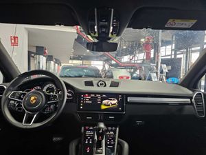 Porsche Cayenne E-Hybrid   - Foto 11