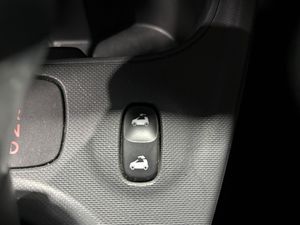 Smart Fortwo EQ fortwo cabrio Ushuaïa 087/100 brabus  - Foto 36