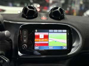 Smart Fortwo EQ fortwo cabrio Ushuaïa 087/100 brabus  - Foto 35