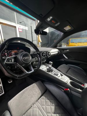 Audi TT Coupe 2.0 TDI  - Foto 10