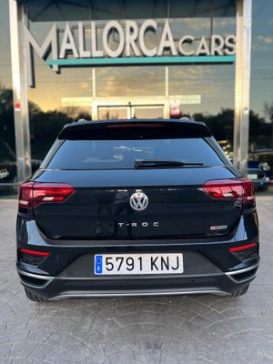 Volkswagen T-Roc 2.0 TFSI  - Foto 17