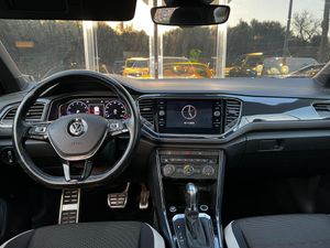 Volkswagen T-Roc 2.0 TFSI  - Foto 12