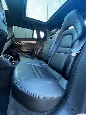 Porsche Panamera 4 Hybrid Sport Turismo  - Foto 16