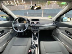 Renault Megane 100CV 1.6  - Foto 7