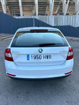 Skoda Rapid 1.6 90CV  - Foto 6